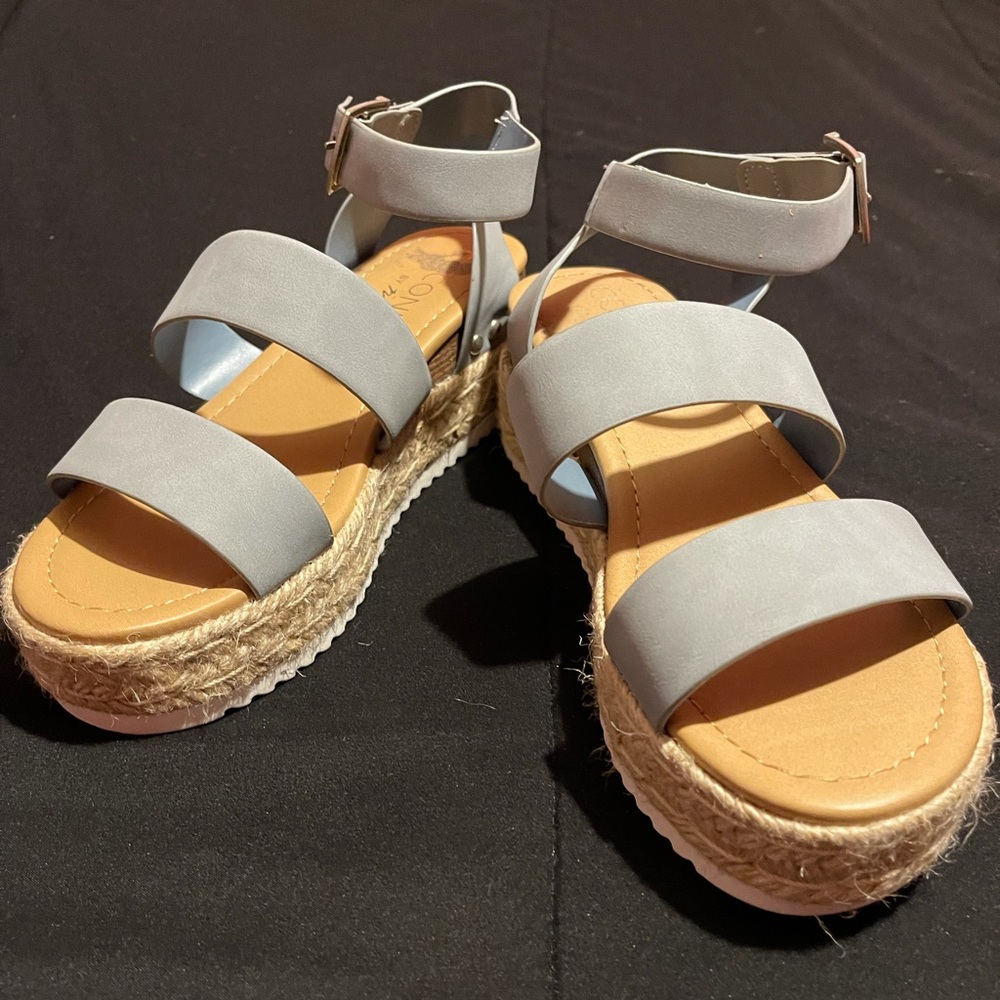 Coconuts by Matisse platform sandals